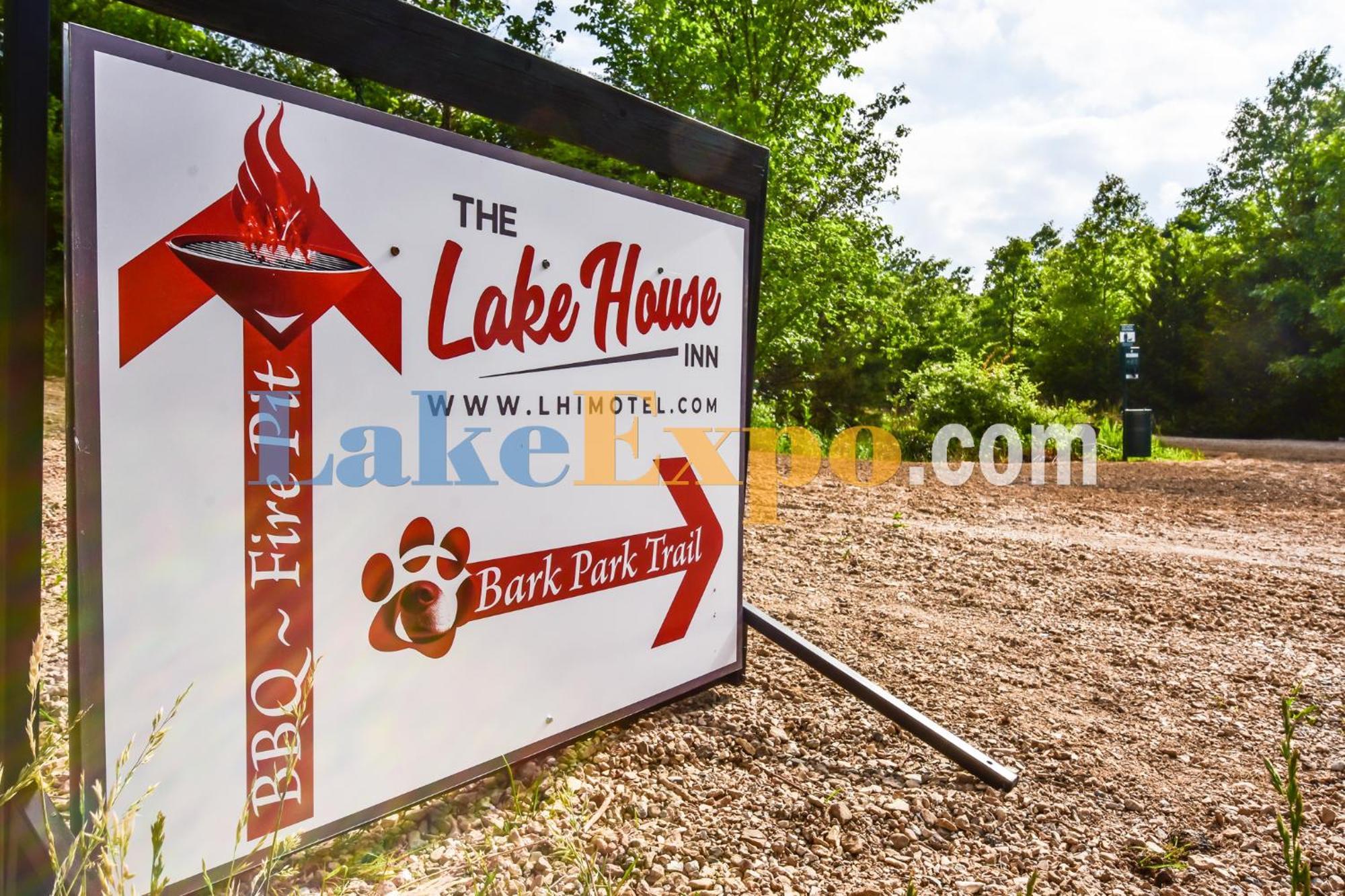 The Lake House Inn Laurie Exterior foto
